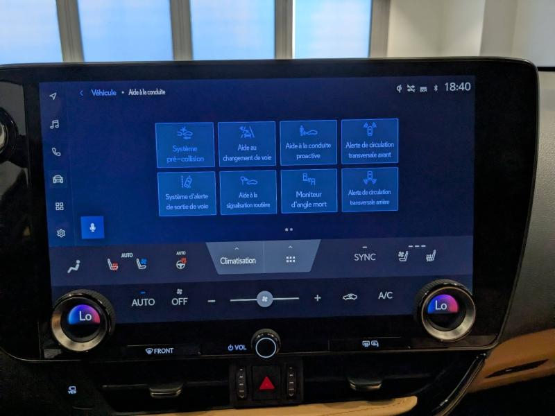 Photo 7 de l’annonce de LEXUS NX d’occasion à vendre à AUBIÈRE