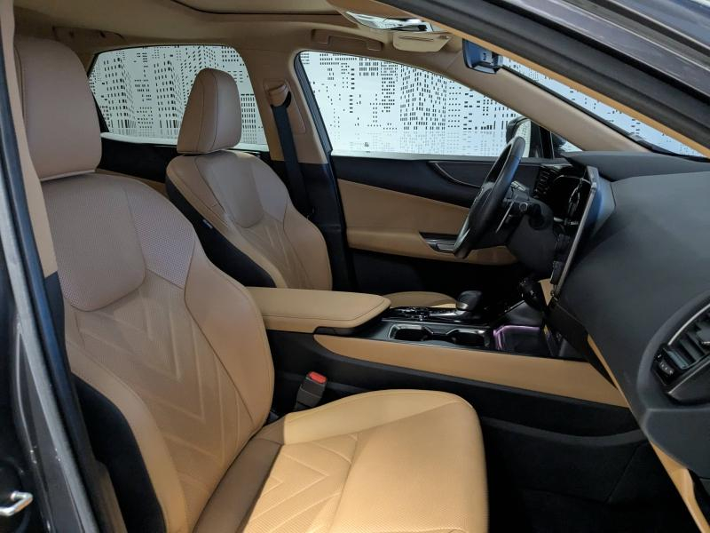 Photo 14 de l’annonce de LEXUS NX d’occasion à vendre à AUBIÈRE