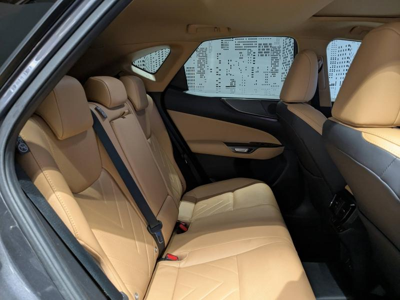 Photo 15 de l’annonce de LEXUS NX d’occasion à vendre à AUBIÈRE