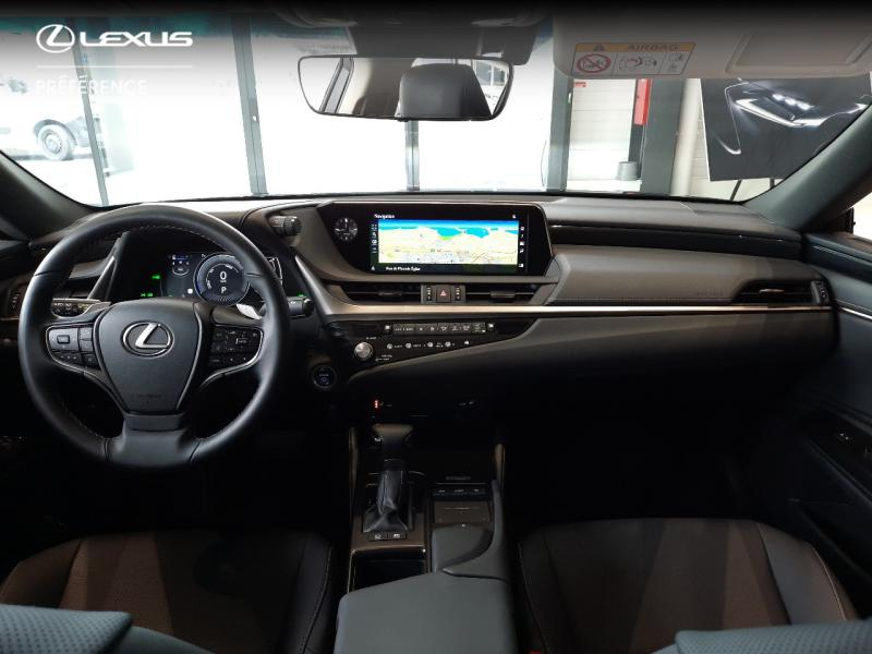 Photo 8 de l’annonce de LEXUS ES d’occasion à vendre à LATTES