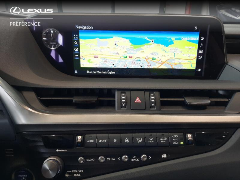Photo 13 de l’annonce de LEXUS ES d’occasion à vendre à LATTES