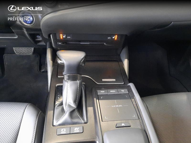 Photo 15 de l’annonce de LEXUS ES d’occasion à vendre à LATTES