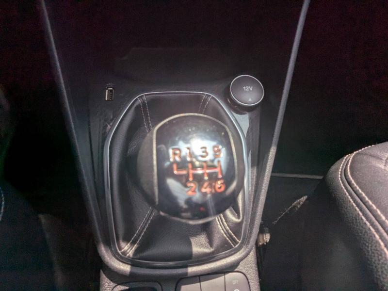 Photo 20 de l’annonce de FORD Fiesta d’occasion à vendre à FRÉJUS