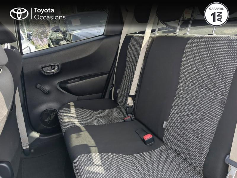 Photo 12 de l’annonce de TOYOTA Yaris d’occasion à vendre à MONTFAVET