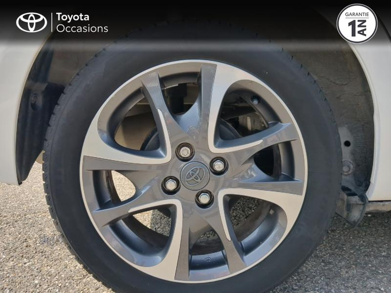Photo 16 de l’annonce de TOYOTA Yaris d’occasion à vendre à MONTFAVET