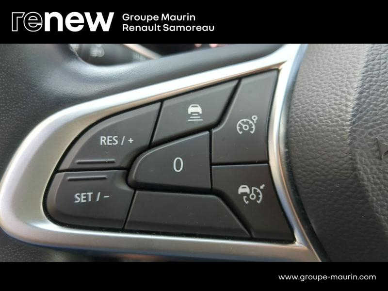 Photo 19 de l’annonce de RENAULT Clio d’occasion à vendre à SAMOREAU