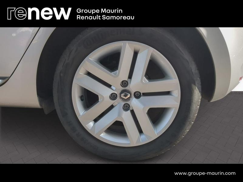 Photo 7 de l’annonce de RENAULT Clio d’occasion à vendre à SAMOREAU