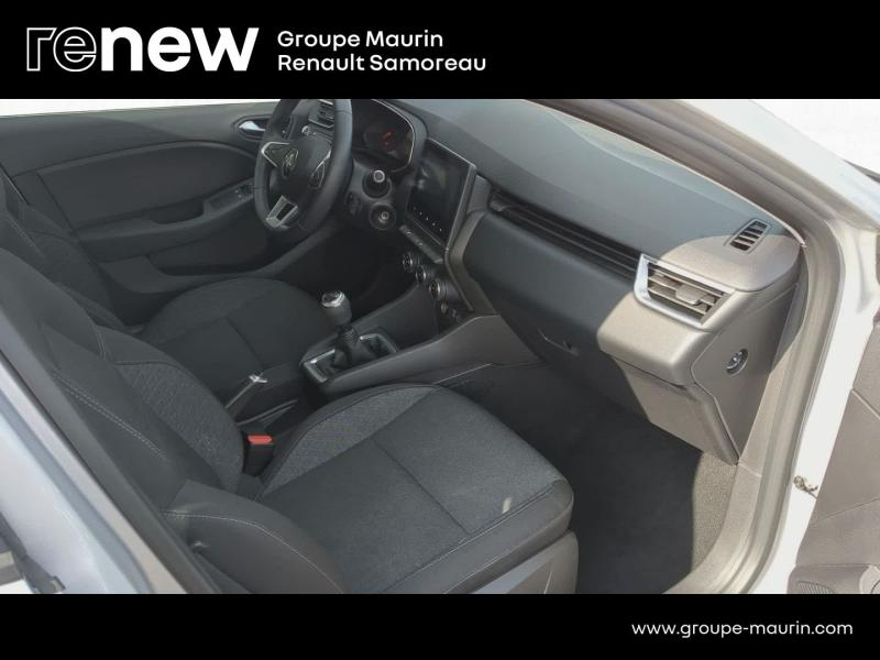 Photo 16 de l’annonce de RENAULT Clio d’occasion à vendre à SAMOREAU