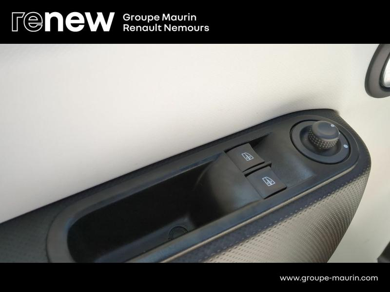 Photo 18 de l’annonce de RENAULT Twingo d’occasion à vendre à SAINT PIERRE LES NEMOURS