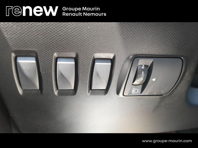 Photo 19 de l’annonce de RENAULT Twingo d’occasion à vendre à SAINT PIERRE LES NEMOURS