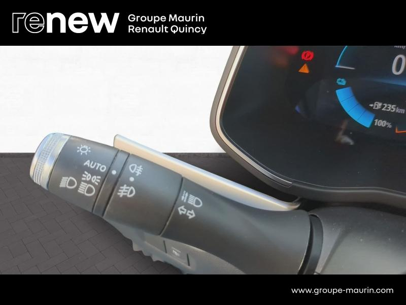 Photo 15 de l’annonce de RENAULT Zoe d’occasion à vendre à QUINCY-SOUS-SÉNART