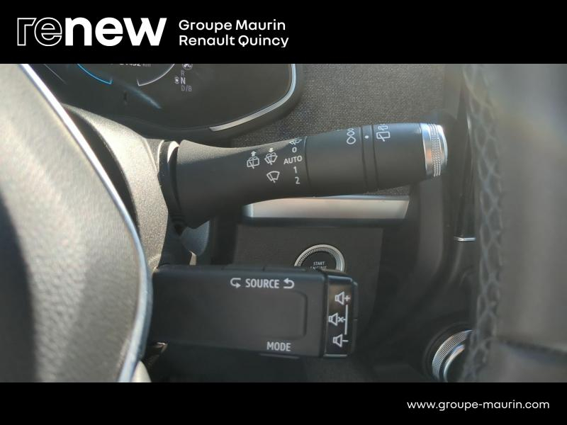 Photo 16 de l’annonce de RENAULT Zoe d’occasion à vendre à QUINCY-SOUS-SÉNART