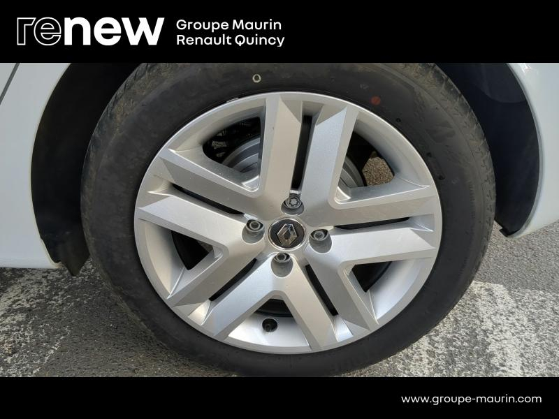 Photo 7 de l’annonce de RENAULT Clio d’occasion à vendre à QUINCY-SOUS-SÉNART