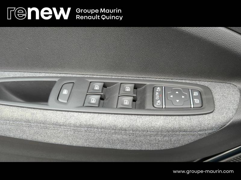 Photo 16 de l’annonce de RENAULT Zoe d’occasion à vendre à QUINCY-SOUS-SÉNART