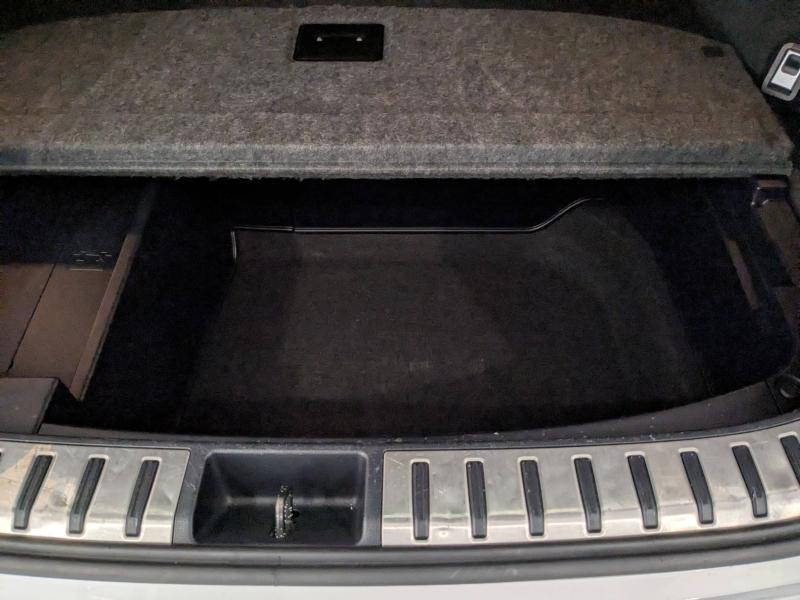 Photo 14 de l’annonce de LEXUS NX d’occasion à vendre à AUBIÈRE