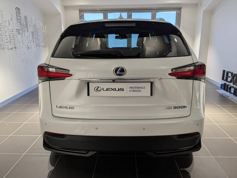 Photo 16 de l’annonce de LEXUS NX d’occasion à vendre à AUBIÈRE