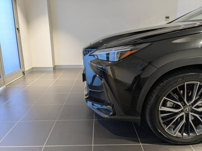 Photo 4 de l’annonce de LEXUS NX d’occasion à vendre à AUBIÈRE
