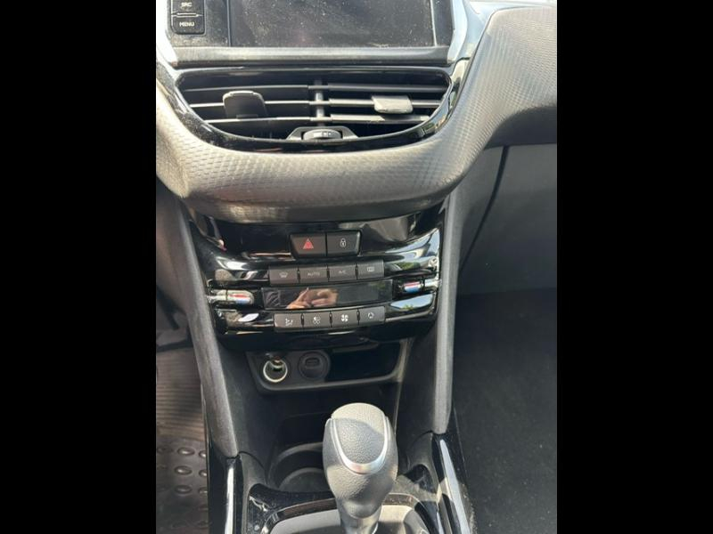Photo 13 de l’annonce de PEUGEOT 2008 d’occasion à vendre à ANNECY