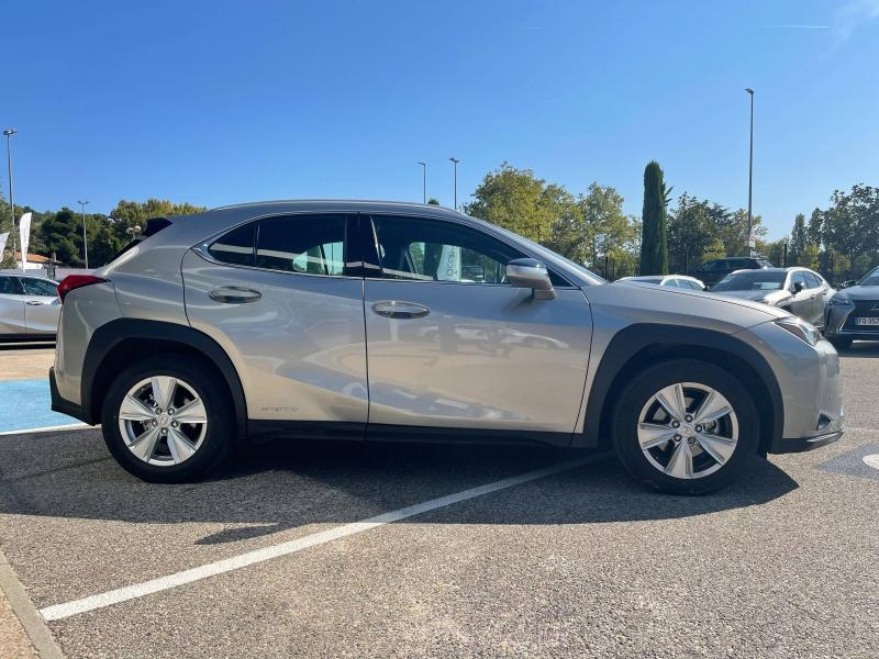 Photo 6 de l’annonce de LEXUS UX d’occasion à vendre à MONTFAVET