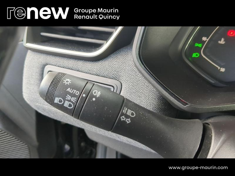 Photo 12 de l’annonce de RENAULT Clio d’occasion à vendre à QUINCY-SOUS-SÉNART