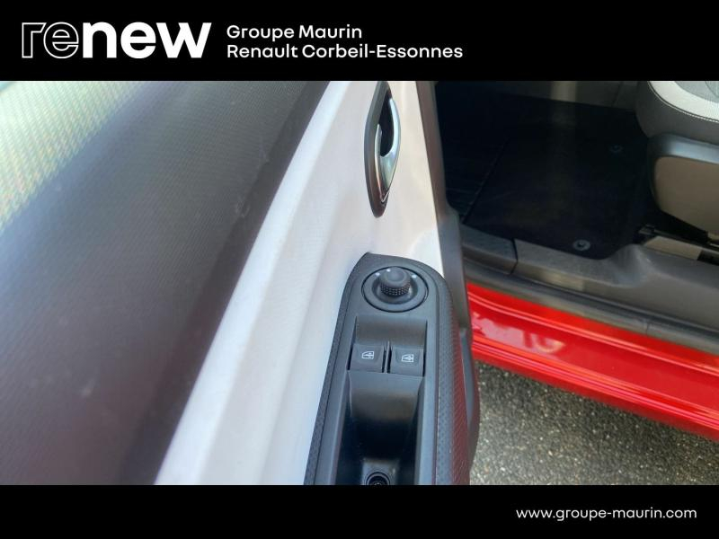 Photo 20 de l’annonce de RENAULT Twingo d’occasion à vendre à CORBEIL-ESSONNES
