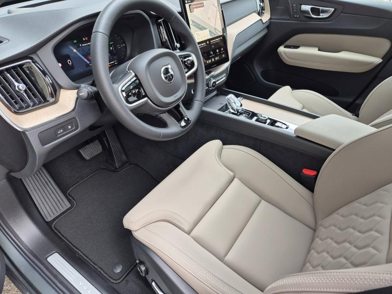 Photo 5 de l’annonce de VOLVO XC60 d’occasion à vendre à AVIGNON