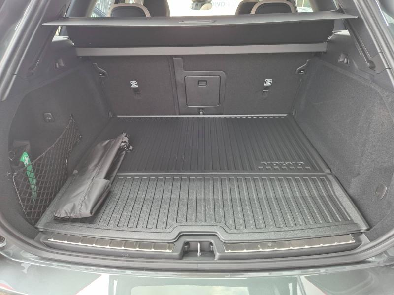 Photo 8 de l’annonce de VOLVO XC60 d’occasion à vendre à AVIGNON