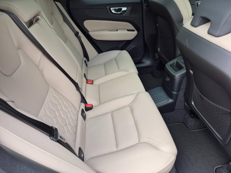 Photo 17 de l’annonce de VOLVO XC60 d’occasion à vendre à AVIGNON