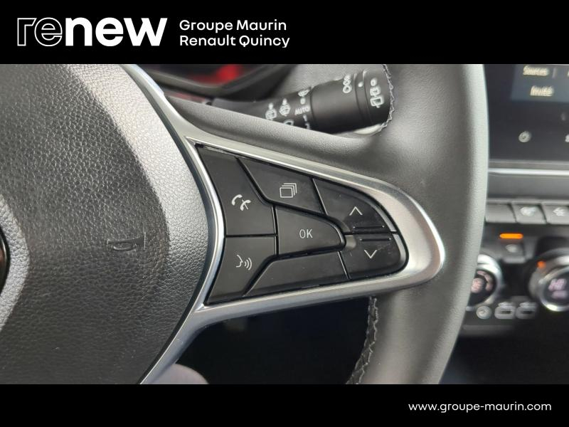 Photo 5 de l’annonce de RENAULT Clio d’occasion à vendre à QUINCY-SOUS-SÉNART