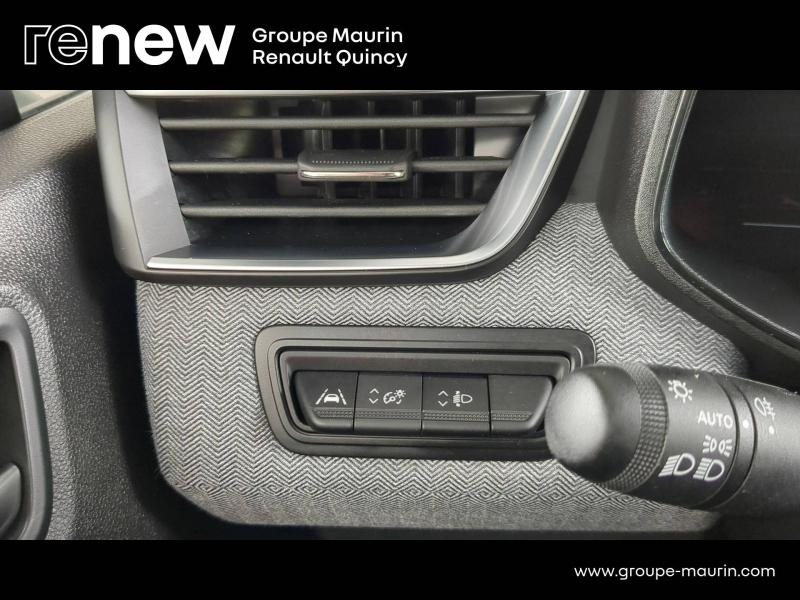 Photo 6 de l’annonce de RENAULT Clio d’occasion à vendre à QUINCY-SOUS-SÉNART