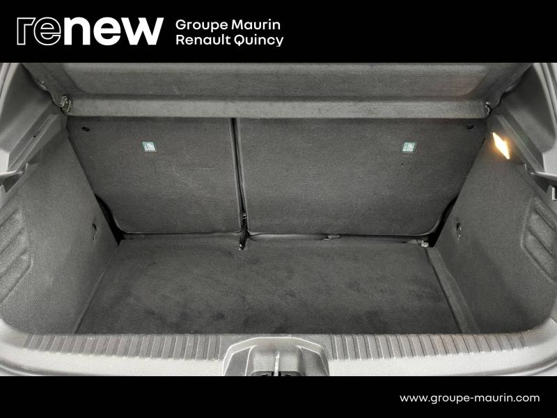 Photo 17 de l’annonce de RENAULT Clio d’occasion à vendre à QUINCY-SOUS-SÉNART