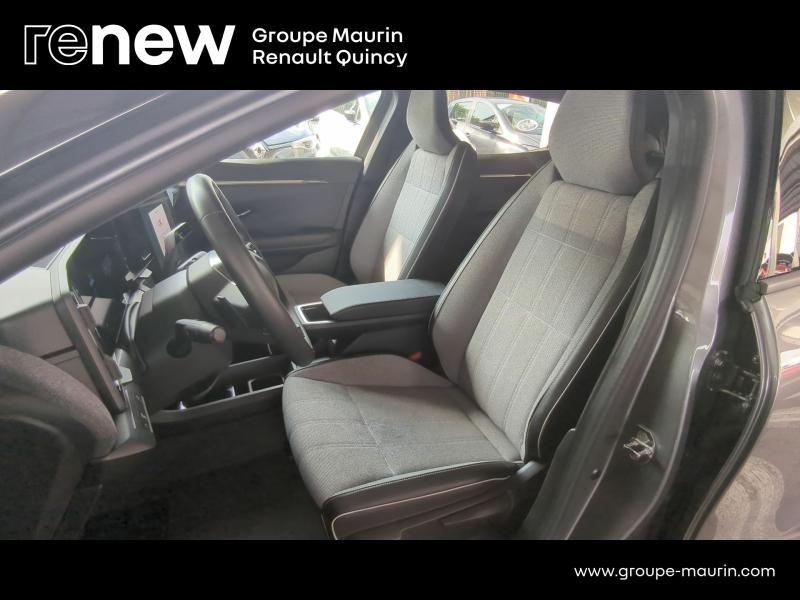 Photo 8 de l’annonce de RENAULT Megane d’occasion à vendre à QUINCY-SOUS-SÉNART