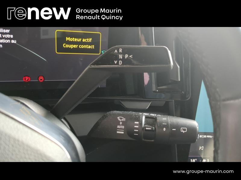 Photo 17 de l’annonce de RENAULT Megane d’occasion à vendre à QUINCY-SOUS-SÉNART