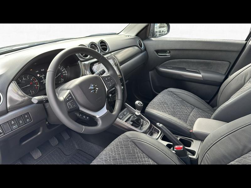 Photo 13 de l’annonce de SUZUKI Vitara d’occasion à vendre à BELLERIVE-SUR-ALLIER