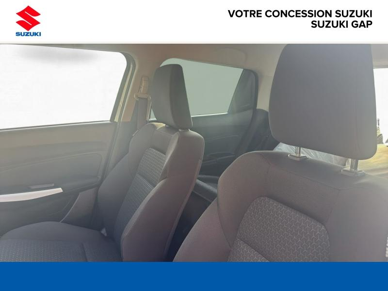 Photo 10 de l’annonce de SUZUKI Swift d’occasion à vendre à GAP