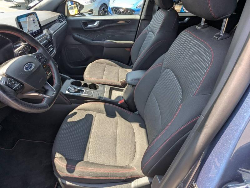 Photo 10 de l’annonce de FORD Kuga d’occasion à vendre à FRÉJUS