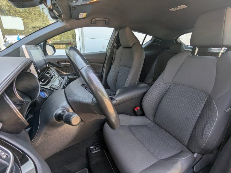 Photo 4 de l’annonce de TOYOTA C-HR d’occasion à vendre à GAP