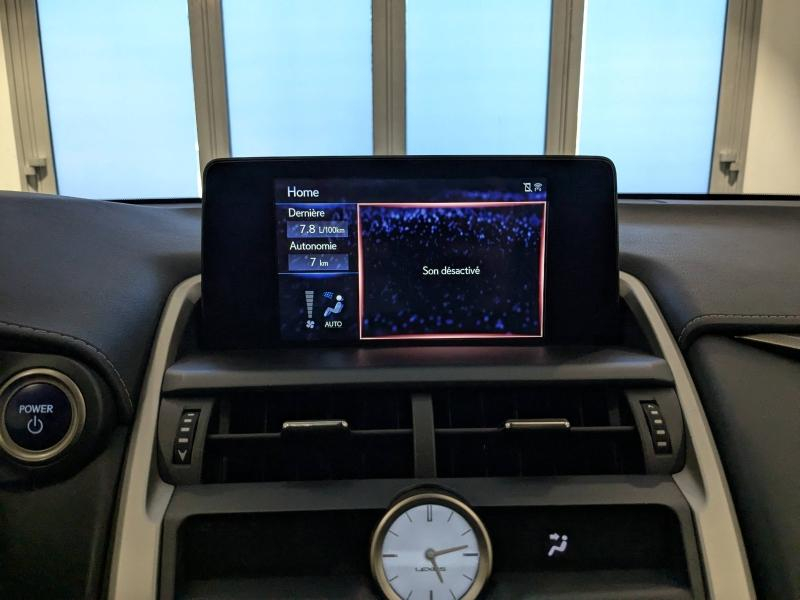 Photo 6 de l’annonce de LEXUS NX d’occasion à vendre à AUBIÈRE