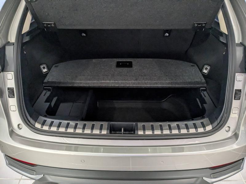 Photo 13 de l’annonce de LEXUS NX d’occasion à vendre à AUBIÈRE