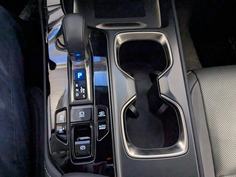 Photo 9 de l’annonce de LEXUS NX d’occasion à vendre à AUBIÈRE