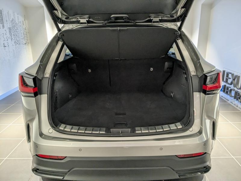 Photo 12 de l’annonce de LEXUS NX d’occasion à vendre à AUBIÈRE