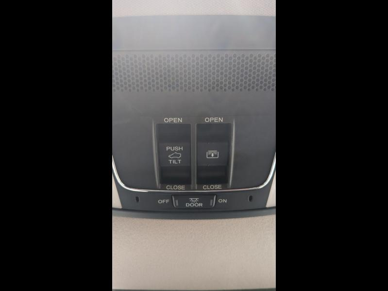 Photo 16 de l’annonce de HONDA HR-V d’occasion à vendre à BOLLÈNE