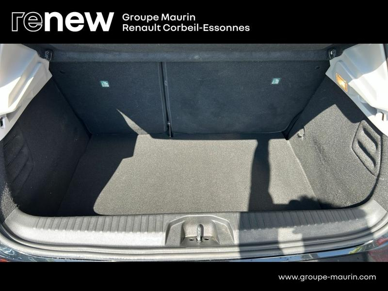 Photo 8 de l’annonce de RENAULT Clio d’occasion à vendre à CORBEIL-ESSONNES