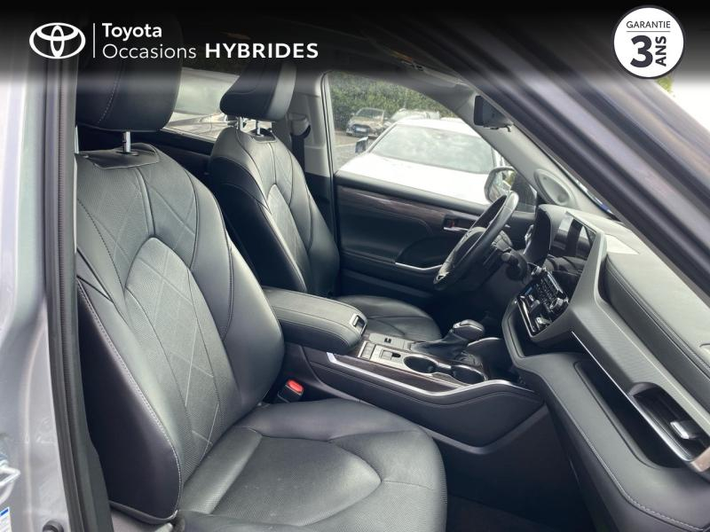 Photo 6 de l’annonce de TOYOTA Highlander d’occasion à vendre à AUBIÈRE