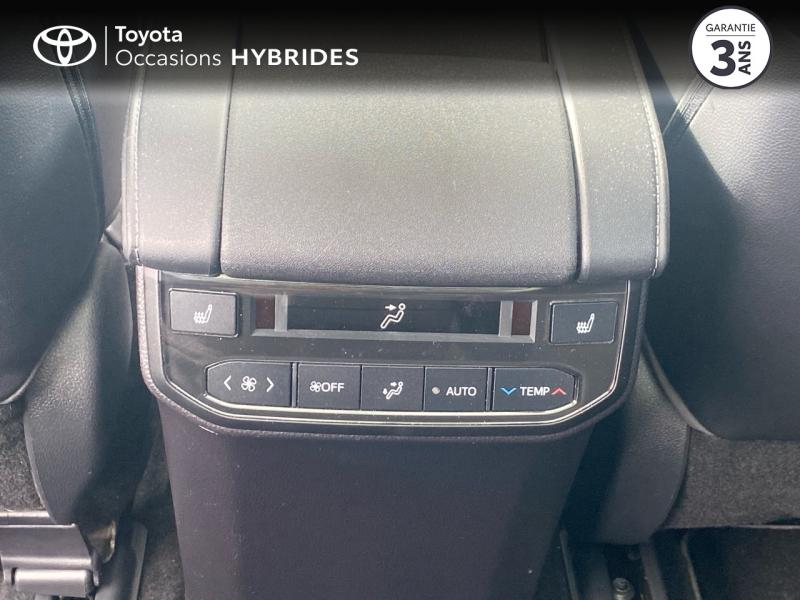 Photo 19 de l’annonce de TOYOTA Highlander d’occasion à vendre à AUBIÈRE
