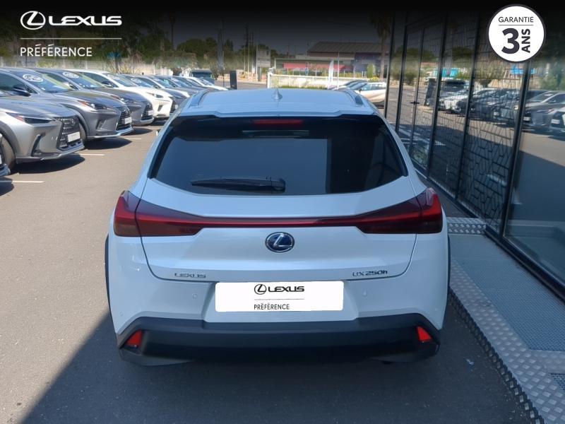 Photo 4 de l’annonce de LEXUS UX d’occasion à vendre à LATTES