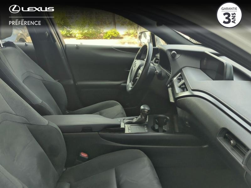 Photo 6 de l’annonce de LEXUS UX d’occasion à vendre à LATTES