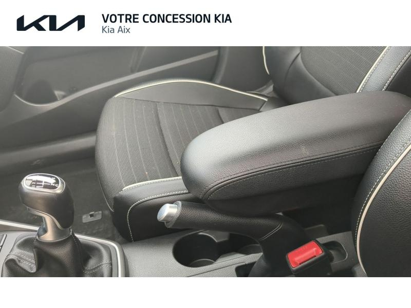 Photo 20 de l’annonce de KIA Rio d’occasion à vendre à AIX-EN-PROVENCE