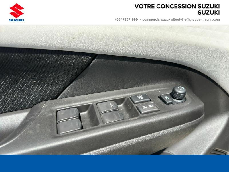 Photo 5 de l’annonce de SUZUKI Swift d’occasion à vendre à ALBERTVILLE