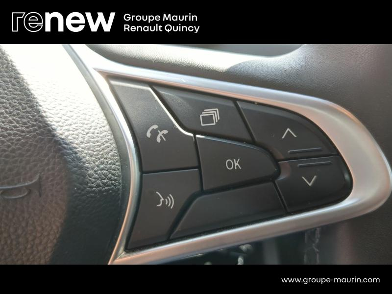 Photo 10 de l’annonce de RENAULT Clio d’occasion à vendre à QUINCY-SOUS-SÉNART